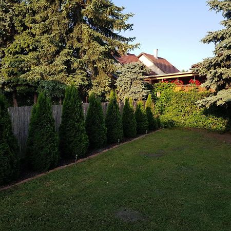Nador Apartman Apartment Balatonlelle Luaran gambar