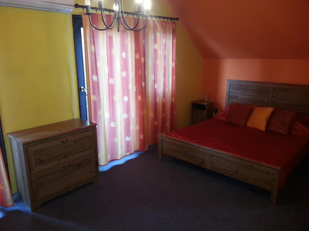 Nador Apartman Apartment Balatonlelle Bilik gambar